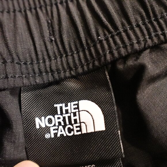 The North Face Action Shorts Men’s Small Black FlashDry Nylon - Picture 4 of 12